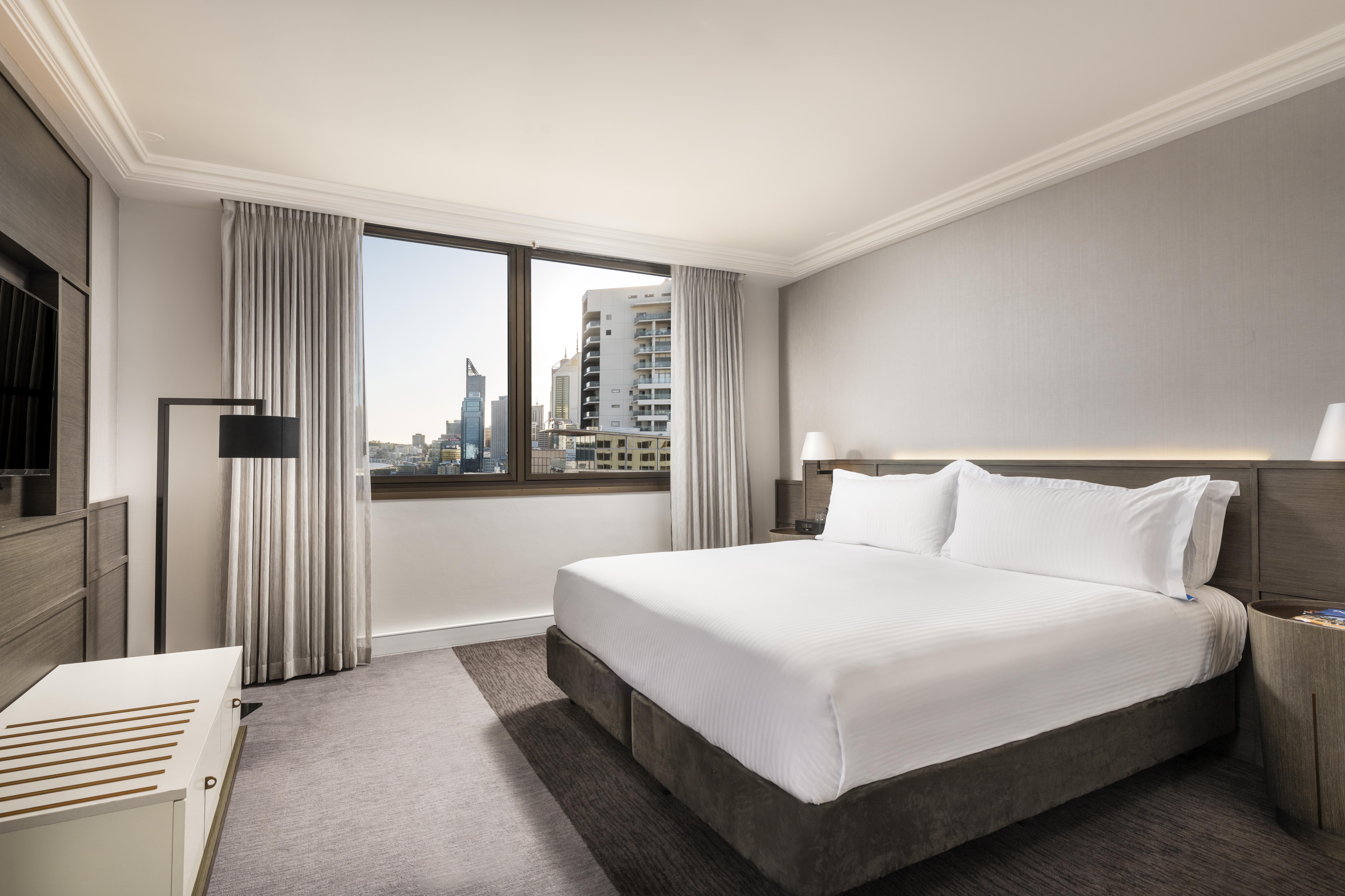فندق بان باسيفيك بيرث المظهر الخارجي الصورة A bedroom at the hotel