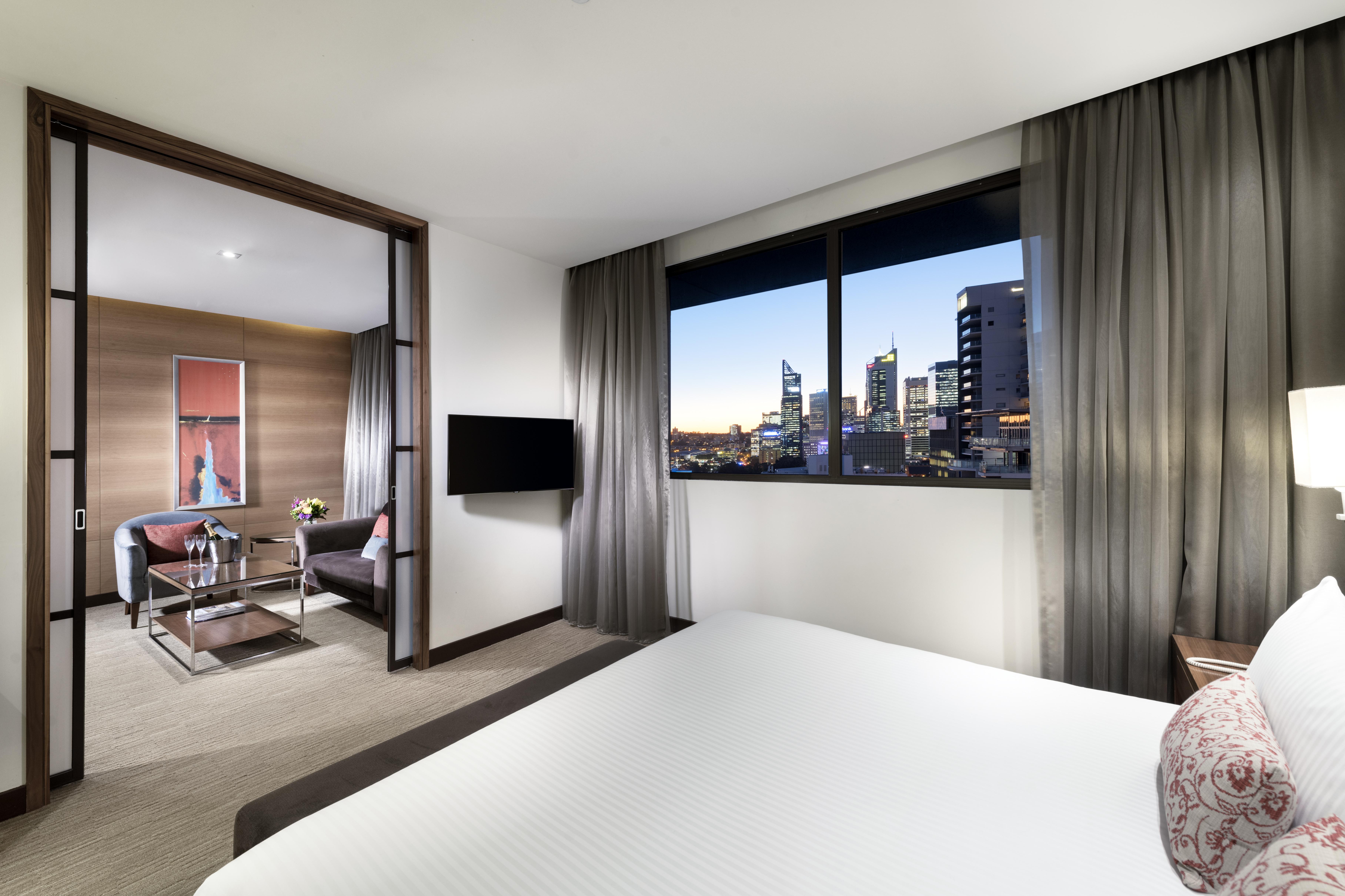 فندق بان باسيفيك بيرث المظهر الخارجي الصورة A bedroom at the hotel