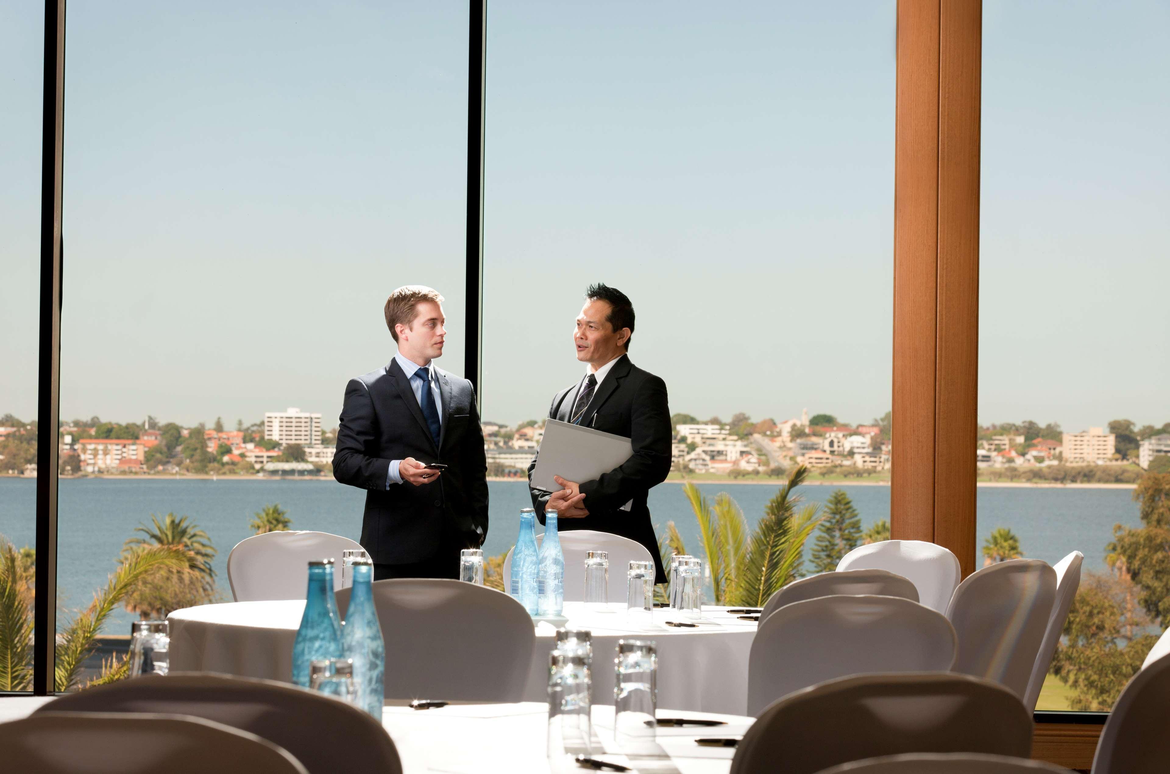 فندق بان باسيفيك بيرث المظهر الخارجي الصورة Meeting room at the Sheraton Casablanca Hotel