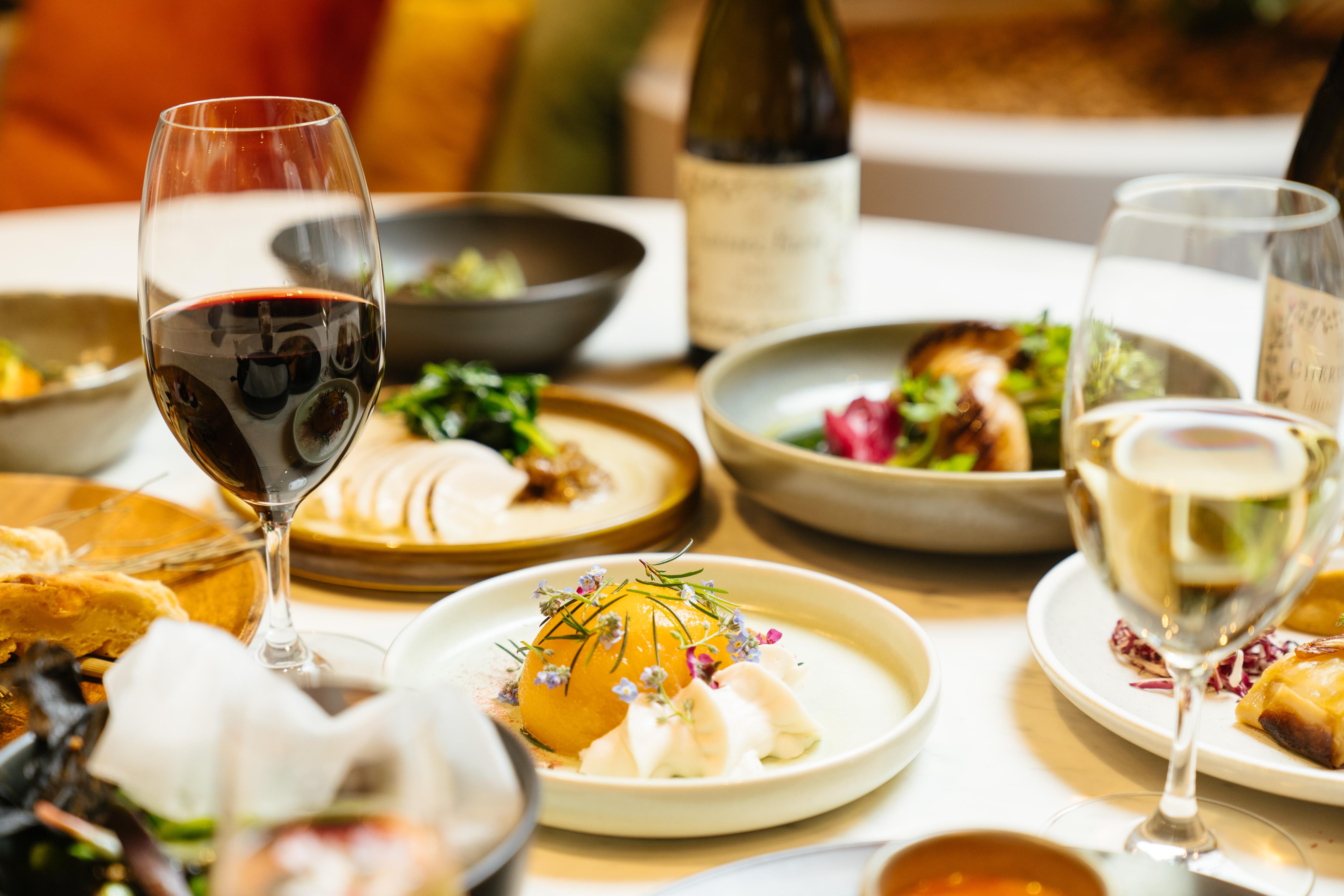 فندق بان باسيفيك بيرث المظهر الخارجي الصورة A selection of dishes at the restaurant
