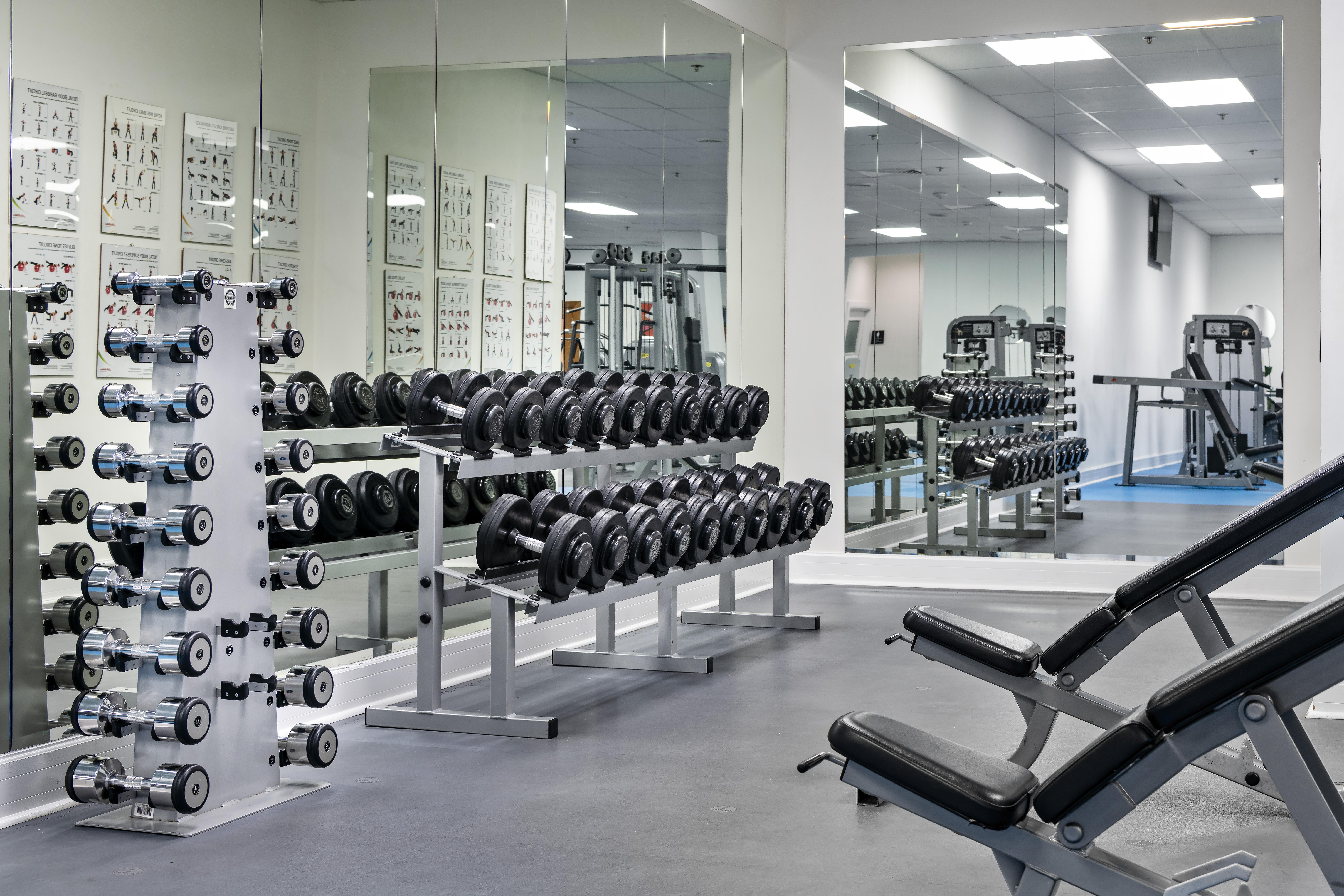 فندق بان باسيفيك بيرث المظهر الخارجي الصورة A typical gym
